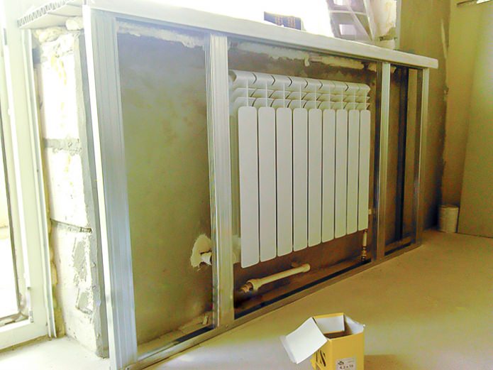 Installazione del telaio per il radiatore