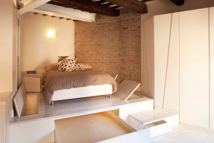 camera da letto compatta in stile loft