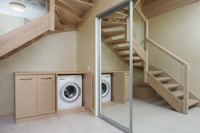 compact cupboard with washing machine