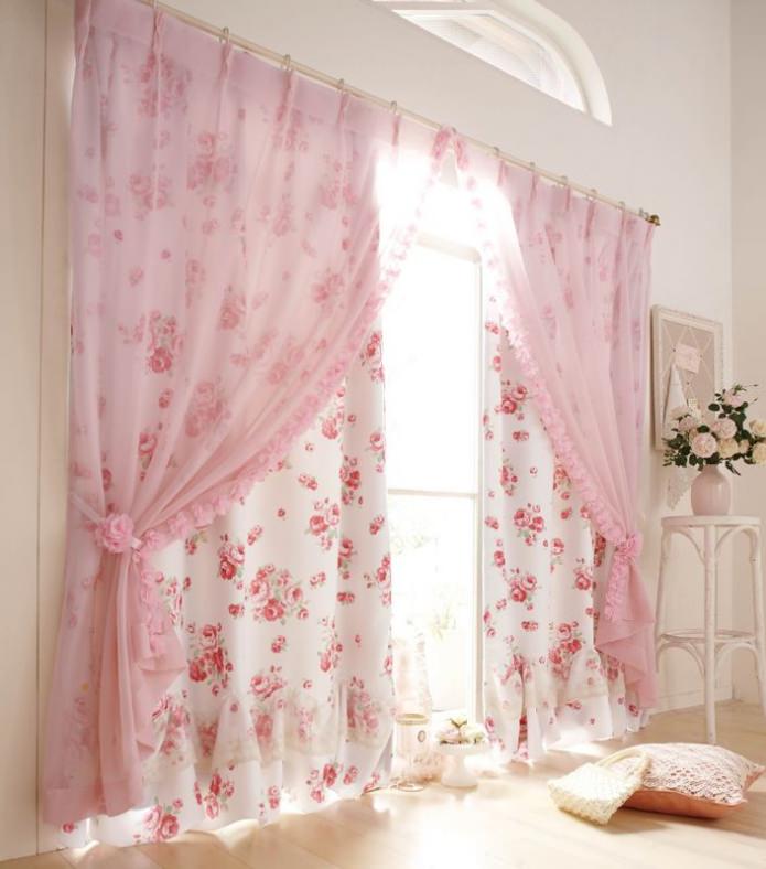 cortinas com rosas