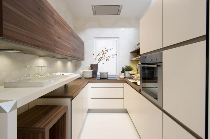 layout of narrow kitchen space