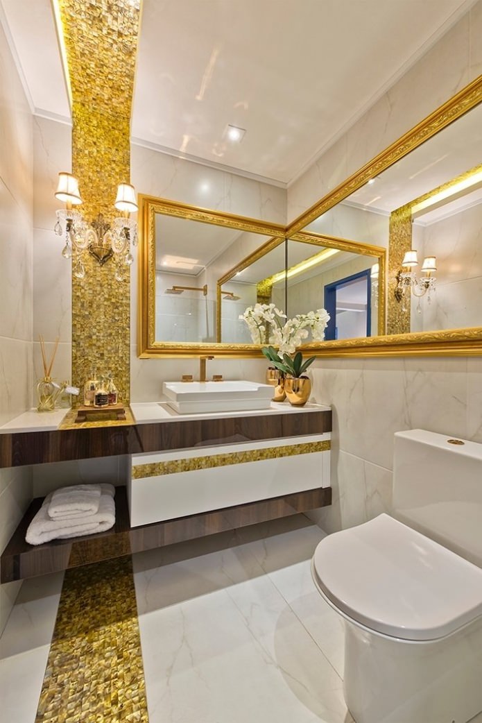 унутрашњост купатила у златној боји