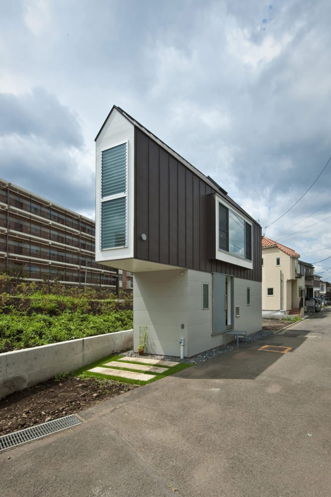 two-story narrow house