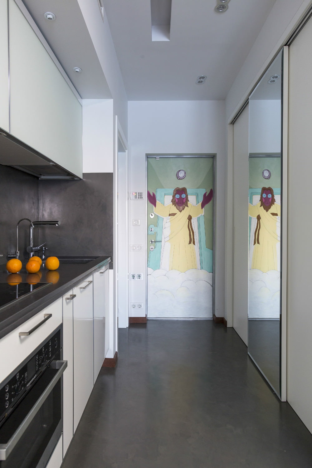 Virtuvė projektuojant dviejų kambarių 43 kvadratinių metrų butą. m