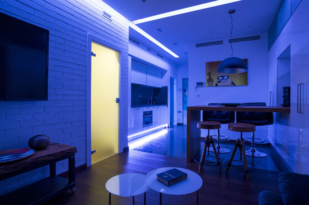 43 metrekarelik iki odalı bir dairenin tasarımında aydınlatma. m.