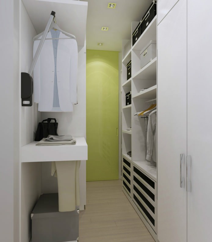 غرفة ملابس في التصميم الداخلي لشقة استوديو بمساحة 47 متر مربع. م