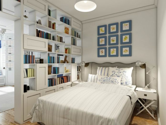 soveværelse bag boghylder
