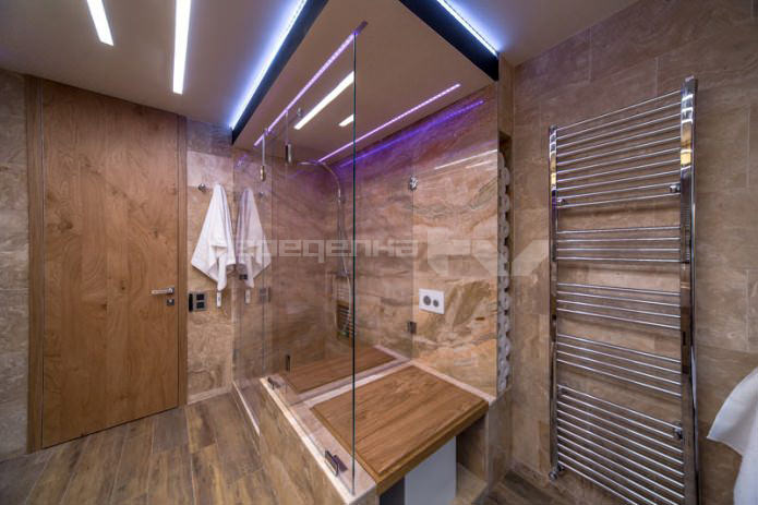 Cabina de ducha en el baño de 12 metros cuadrados. m
