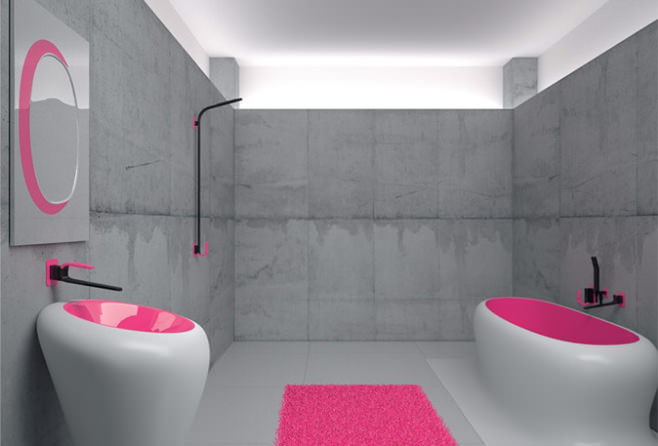 vaaleanpunainen kylpyhuone