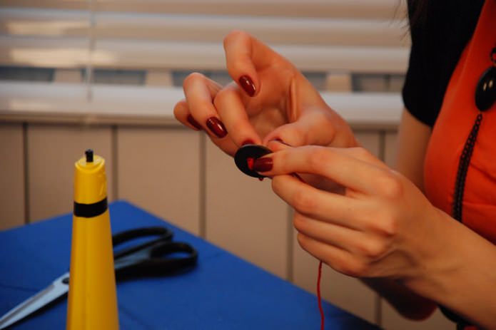 како направити кутију за оловке властитим рукама