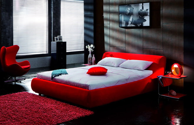 Foto della camera da letto rossa