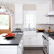 Conception d'une cuisine blanche avec un comptoir noir: 80 meilleures idées, photos à l'intérieur-15