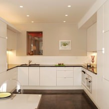 Conception d'une cuisine blanche avec un comptoir noir: 80 meilleures idées, photos à l'intérieur-10