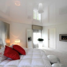 Лъскави опънати тавани: снимка, дизайн, видове, избор на цвят, преглед на стаите-27