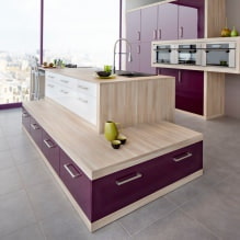 Suite violeta a la cuina: disseny, combinacions, elecció d’estil, paper pintat i cortines-14
