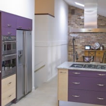 Mor mutfak seti: tasarım, kombinasyonlar, stil seçimi, duvar kağıdı ve perdeler-10