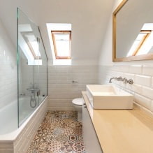 Mansardinio vonios kambario dizainas: apdailos ypatybės, spalva, stilius, užuolaidų pasirinkimas, 65 nuotraukos-14