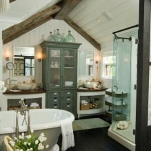 Loftet badeværelse design: dekorationsfunktioner, farve, stil, valg af gardiner, 65 fotos-12