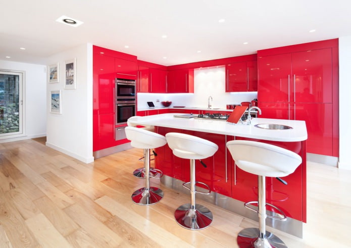 Set dapur merah: ciri, jenis, gabungan, pilihan gaya dan langsir