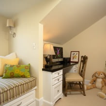 Подреждането на детската стая на тавана: изборът на стил, декорация, мебели и завеси-4