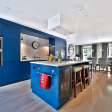 Photo d'un design de cuisine avec un set bleu-0