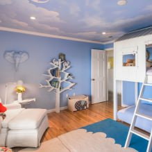 Modrý strop v interiéru: designové prvky, typy, kombinace, design, foto-3