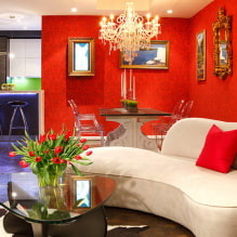 Iç kırmızı duvar kağıtları: türleri, tasarım, perde rengi ile kombinasyon, mobilya-1