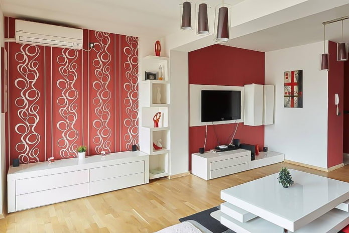 Kertas dinding merah di pedalaman: pandangan, reka bentuk, gabungan dengan warna tirai, perabot