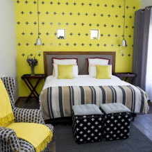 Giấy dán tường màu vàng trong nội thất: các loại, thiết kế, kết hợp, lựa chọn rèm cửa và phong cách-12