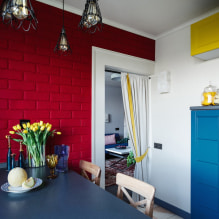 Burgundijos tapetai ant sienų: tipai, dizainas, atspalviai, derinys su kitomis spalvomis, užuolaidos, baldai-5