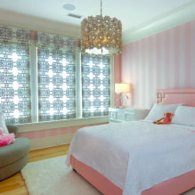 Papel de parede rosa no interior: tipos, idéias de design, tons, combinação com outras cores-1