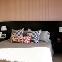 Giấy dán tường màu hồng trong nội thất: các loại, ý tưởng thiết kế, sắc thái, kết hợp với các màu khác-2