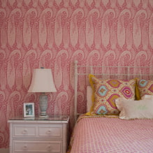 Paper pintat rosa a l’interior: tipus, idees de disseny, tons, combinació amb altres colors-7