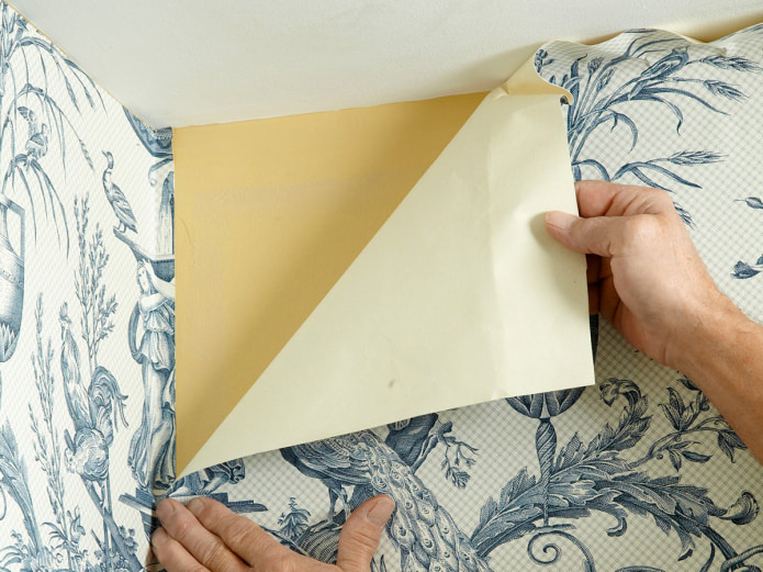 Com enganxar paper pintat a les cantonades: instruccions, enganxar un racó extern, intern, acostar-lo