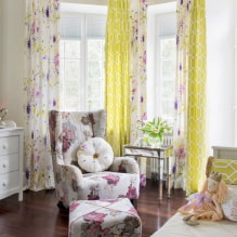 Curtains with flowers: types, large and small flowers, decor, combination, photo in the interior-1