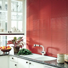 Blinds on the kitchen - the secrets of a stylish and practical interior-5