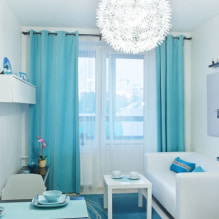 Rideaux bleus sur les fenêtres: vues, design, combinaison, tissus, décoration, combinaison avec du papier peint-7