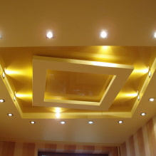 Placoplâtre et plafonds suspendus combinés: design, combinaisons de couleurs, photos intérieures-0