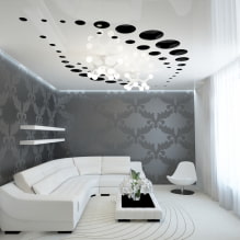 Rezbareni rastezljivi stropovi: vrste konstrukcije i teksture, boja, dizajn, rasvjeta-2