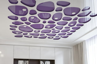 Plafonds tendus sculptés: types de construction et de texture, couleur, design, éclairage