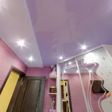 Two-tone stretch ceilings: types, combinations, design, shapes of adhesions of two colors, photo in the interior-4