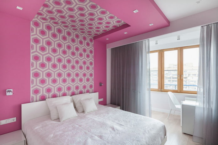 Soffitto rosa: tipi (tratto, muro a secco, ecc.), Tonalità, combinazioni, illuminazione