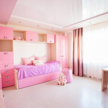 Tipy na výber stropu v detskej izbe: typy, farba, dizajn a výkresy, kučeravé tvary, osvetlenie-4