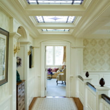 Vitray tavanlar: tasarım türleri, şekiller, desenler, arkadan aydınlatmalı vitray pencereler-1