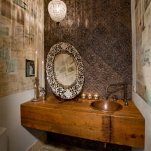 Le choix des miroirs dans la salle de bain: types, formes, décor, couleur, options avec un motif, rétro-éclairage-8