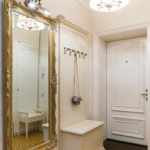 Zrcadlo na chodbě a na chodbě: výhledy, design, výběr umístění, osvětlení, barva rámu-5