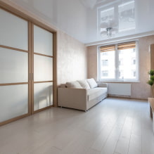 Türen unter dem Laminat: die Regeln für die Kombination von Farben, Fotos im Innenraum von Wohnung-6