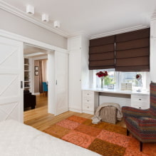 Porte luminose negli interni: tipi, colori, combinazione con pavimento, pareti, mobili-3