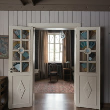 Φωτεινές πόρτες στο εσωτερικό: τύποι, χρώματα, συνδυασμός με δάπεδο, τοίχοι, έπιπλα-7