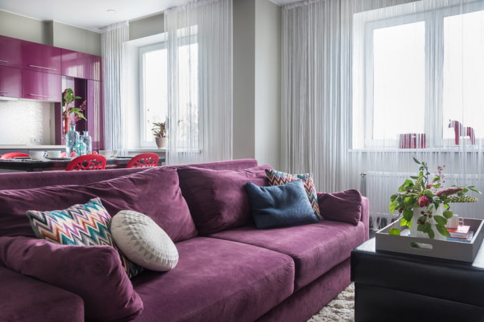 Violetti sohva sisustuksessa: tyypit, verhoilumateriaalit, mekanismit, muotoilu, sävyt ja yhdistelmät